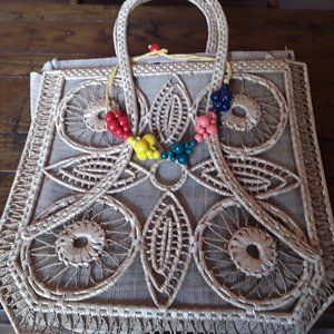 Vintage straw flowers  bag  with1 free gift necklace ( wood or stones beads)